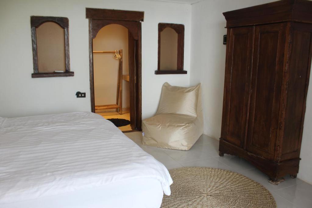 Lombok Coconut Hotel Mangsit ภายนอก รูปภาพ