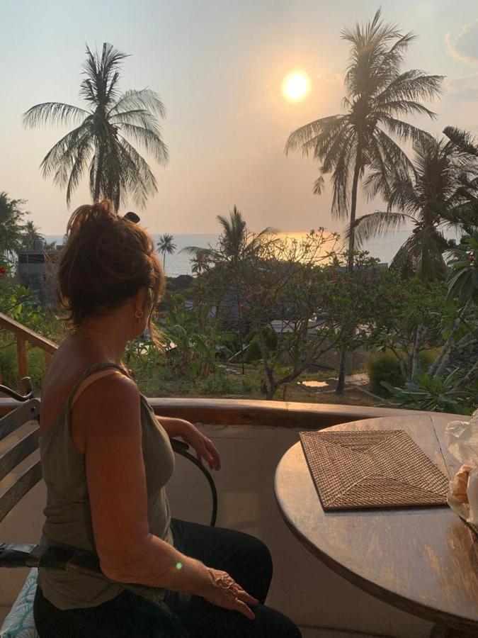 Lombok Coconut Hotel Mangsit ภายนอก รูปภาพ