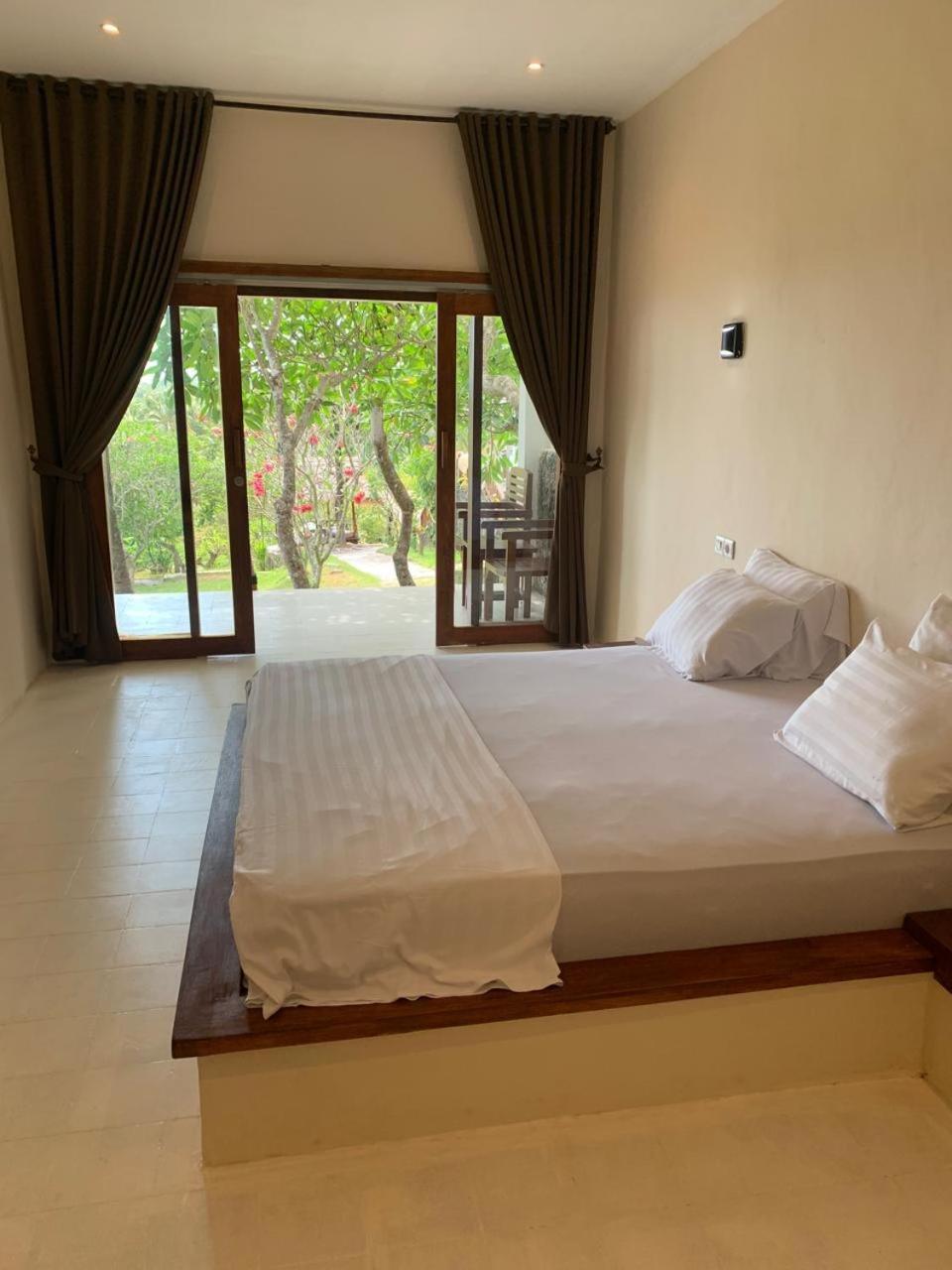 Lombok Coconut Hotel Mangsit ภายนอก รูปภาพ